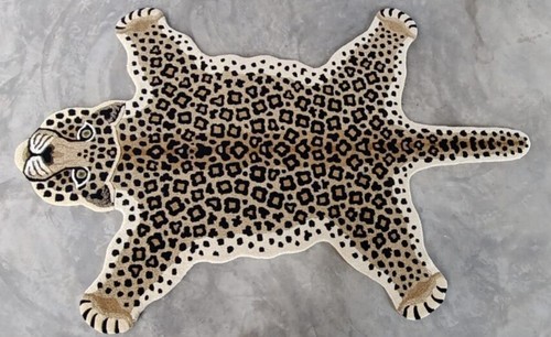 Tapis léopard forme - léopard, en