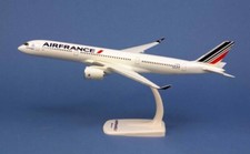 Maquette AIR FRANCE AIRBUS A350-900 au 1/200 F-HTYM Fort de France