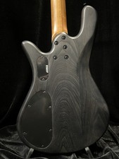 Basse Spector NS Plus II 4 cordes noir mat, dessus matelassé en érable,...