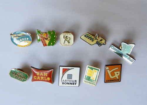Pin lot x10 - pin's,