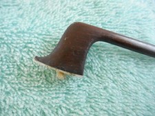 Ancien archet de violon signé