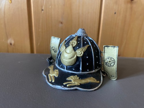 Ancien mini casque métal - en,