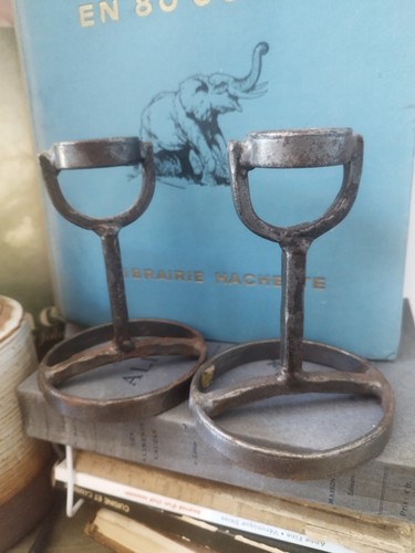 Lot deux anciens bougeoirs - deux,