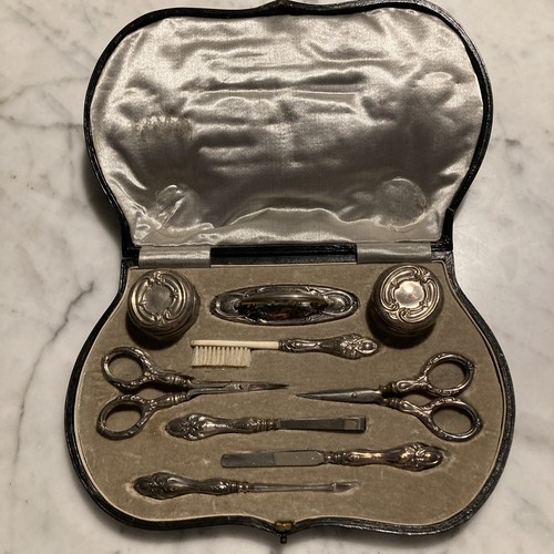 Coffret manucure ancienne - :,