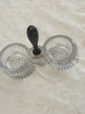 Ancien  Grand saleron (salière / poivrière) en verre et bois