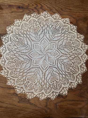Dentelle ancienne grand - -,