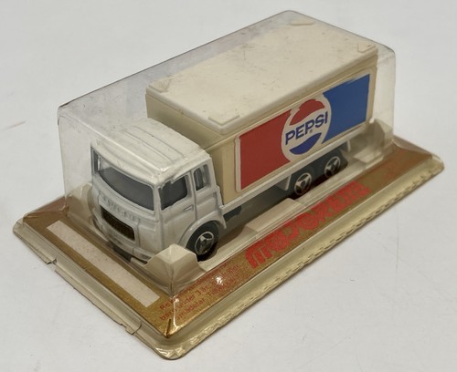 Camion saviem container pepsi - container,