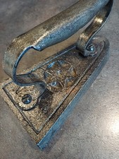 Fer à repasser ancien en