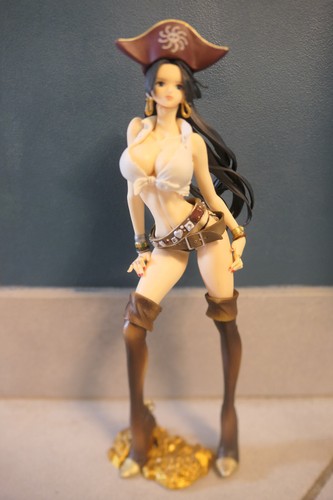 Figurine one piece boa hancock - figurine,