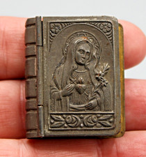 ANCIENNE PETITE BOITE EN METAL