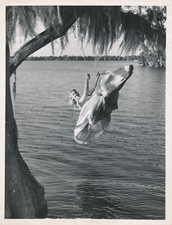 La balançoire vers 1950 photo photographie époque robe mode