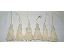 6 PETITS POMPONS GLANDS