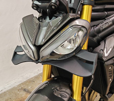 Caches sur phare avant - avant, triumph