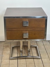 Bout de canapé / chevet style