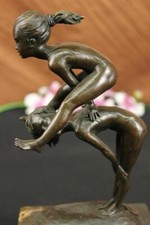 Original Milo Enfants Playing