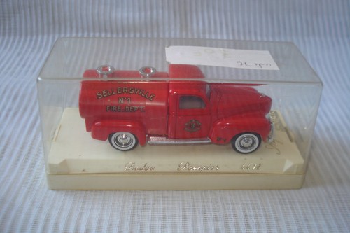 Solido age 4415 dodge - d'or, :