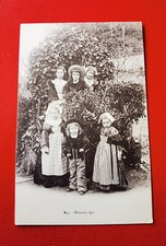 CPA 29 ENFANTS BRETON EN COSTUME - HEUREUX AGE