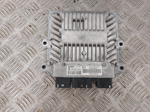 Calculateur moteur siemens - calculateur,