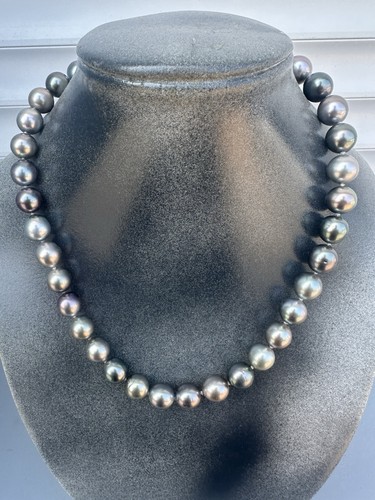 Collier perles grises - de,