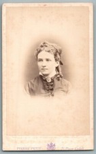 CDV 1870 Femme au bijou Deuil en Jais Photo Ancienne Woman w/ Mourning Jewelry