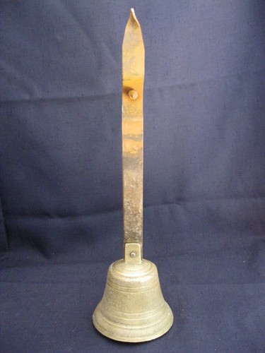 Ancienne cloche porte - cloche,