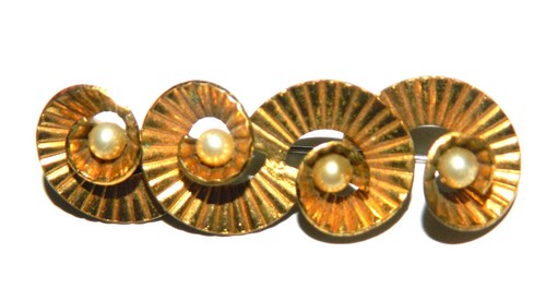 Jolie broche métal doré - métal,