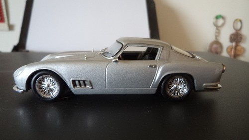 Miniature ferrari 250 - ferrari, gt