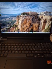 PC Portable Gaming HP Victus 16-s0040nf 16,1" FHD 144Hz AMD Ryzen 7 16 Go RAM...