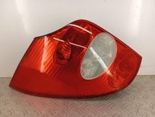 Feu arriere principal gauche