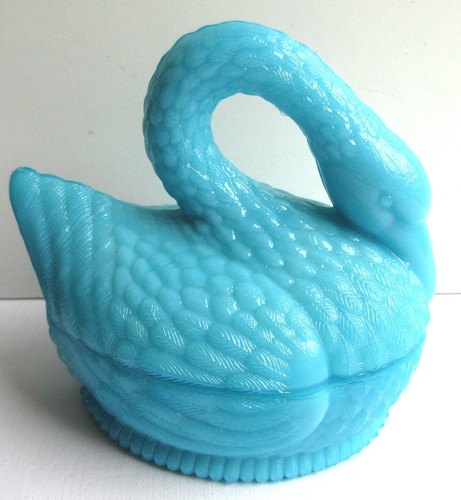 Boite bonbonnière opaline