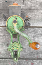 Ancien hachoir / râpe viande fromage JDA Original DRGM en métal et bois