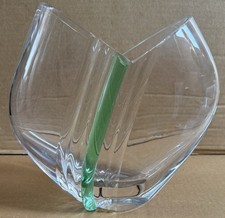 Vase en Cristal estampillé Saint Louis France. Design contemporain