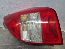 Feu arriere principal droit