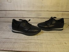 baskets sneakers  TBS cuir nor façon reptile  38