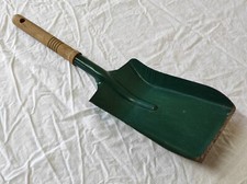 Pelle à charbon, à cendres