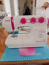 Machine à coudre JANOME MAGENTA 43
