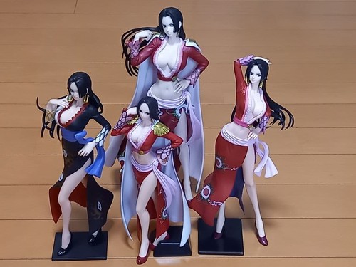 Lot figurines boa hancock - de,