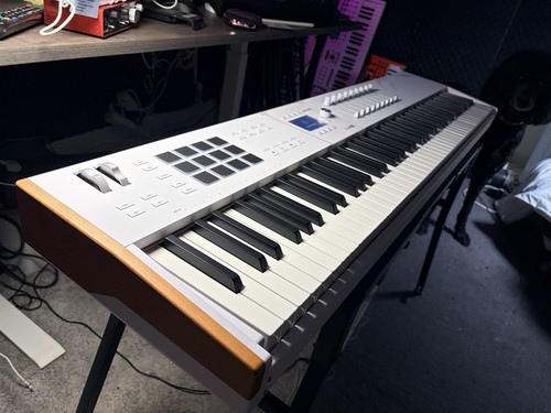 Arturia keylab mk3 - arturia,