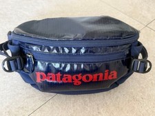 Patagonia noir trou taille