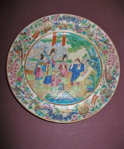 Ancienne assiette figurative
