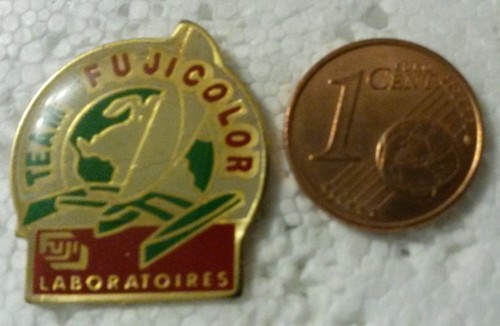 Pin pins fujicolor - fujicolor, team