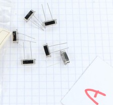 2x Quartz Oscillateur 8.000