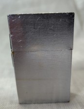 Réplique briquet à huile