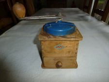 ANCIEN MOULIN A CAFE EN BOIS