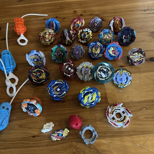 Beyblade plastic gen lot 24 - plastic,