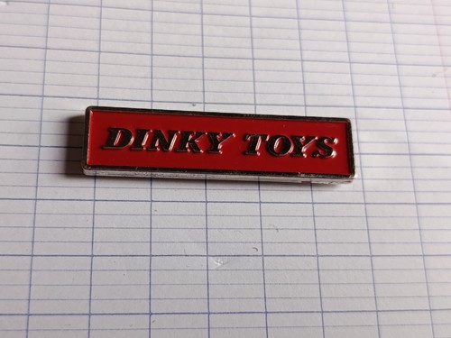 Pin dinky toys - pin's,