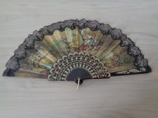 EVENTAIL VINTAGE EN TISSU ET