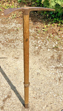 ANCIEN PIOLET BATON DE MARCHE