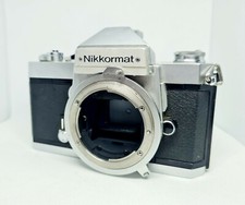 Nikon Nikkormat appareil photo vintage bon etat