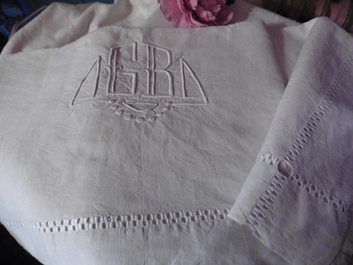 Ancien drap lin creme retours - ancien,